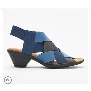 Comfortiva Women’s 7 Farrow sandals New